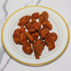 Seasoned bone-in wings at Destinis Buffalo